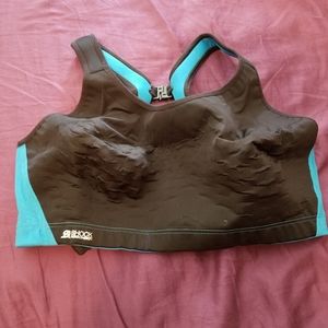 Shock Absorber Sports Bra 32F
